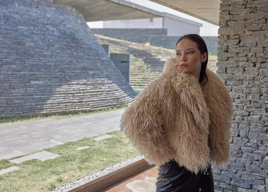 Fluffy fur crop jacket - beige - LussoCA