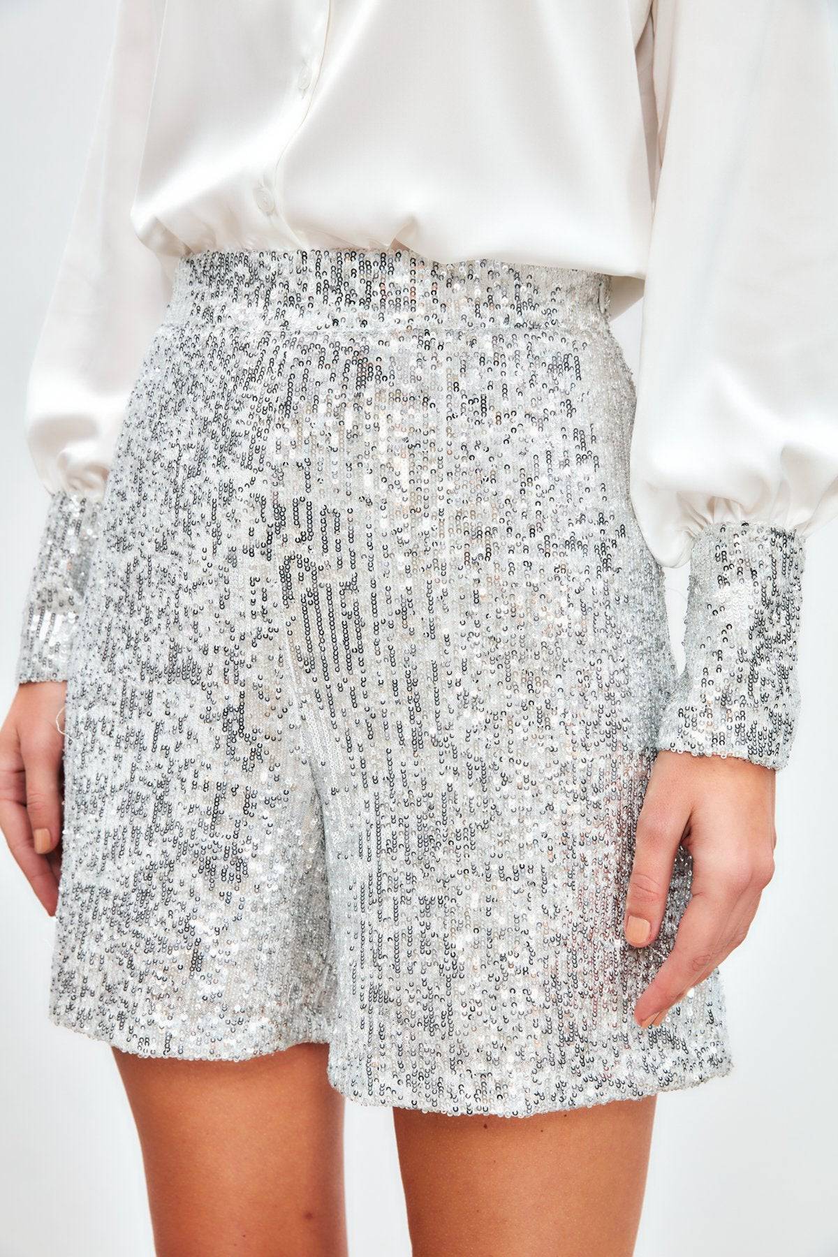 Sequin Detailed Shorts - SILVER - LussoCA