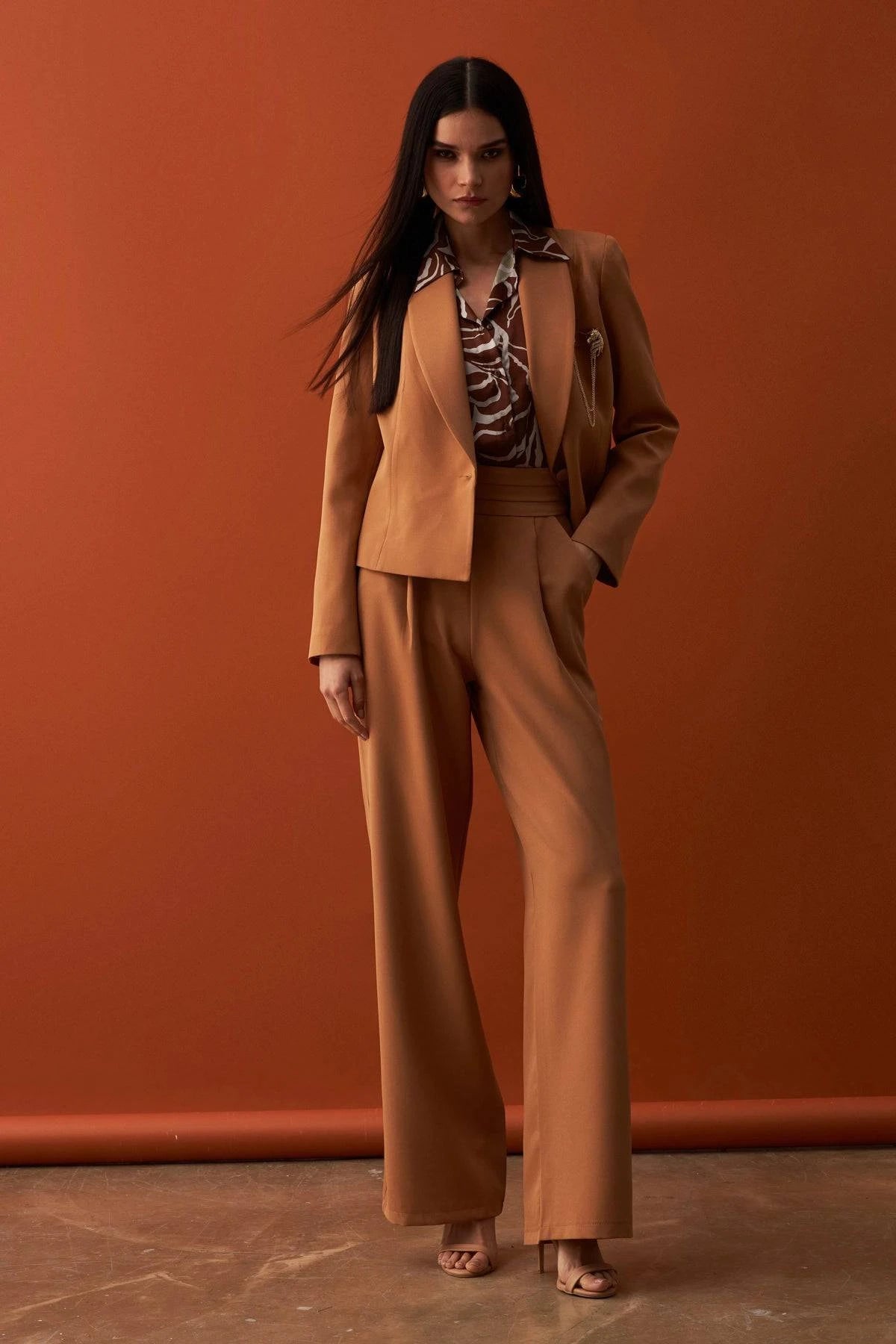 Waist Detailed Pocket Crepe Trousers - Camel - LussoCA