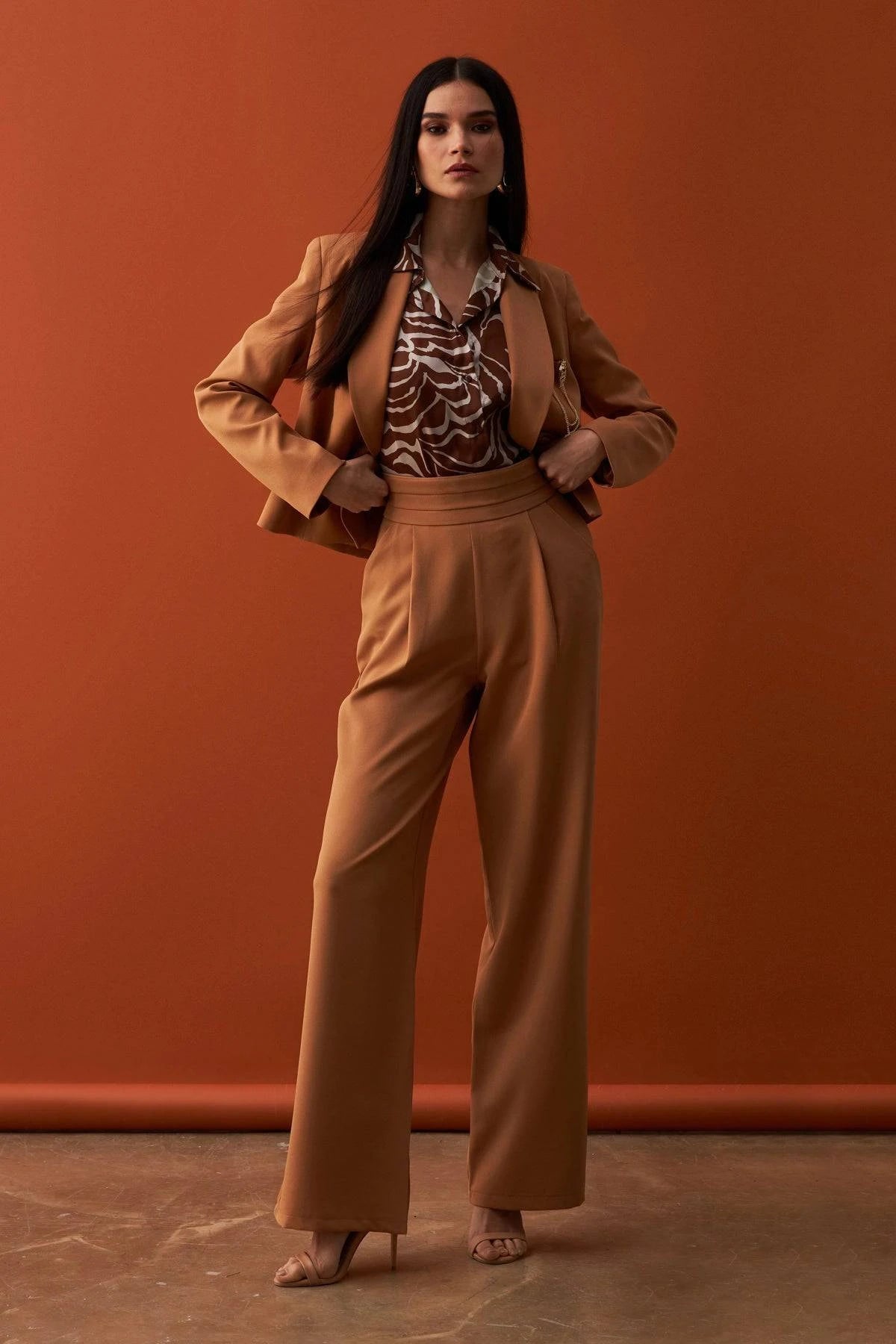 Waist Detailed Pocket Crepe Trousers - Camel - LussoCA