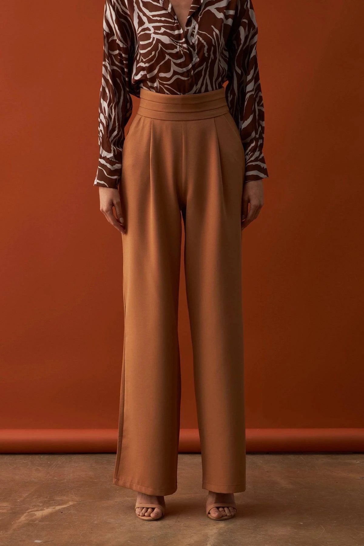 Waist Detailed Pocket Crepe Trousers - Camel - LussoCA