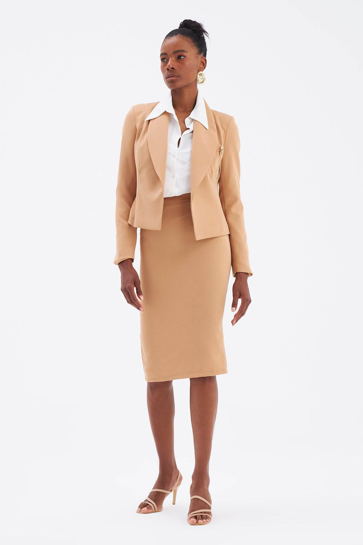 Brooch Detailed Short Jacket without button - CAMEL - LussoCA