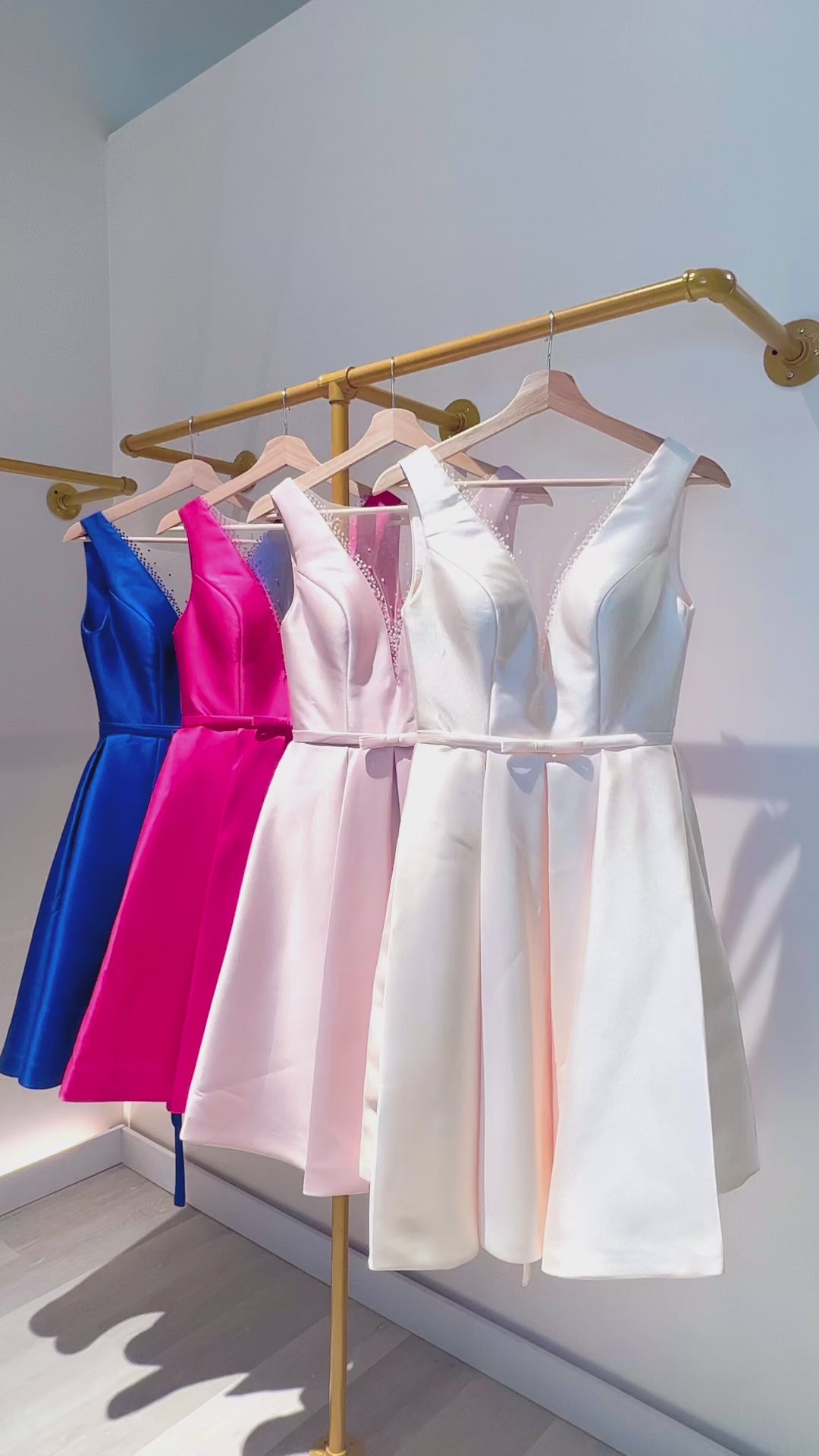 Taffeta Prom Deep V-Neck with Beading Short Dress (1)