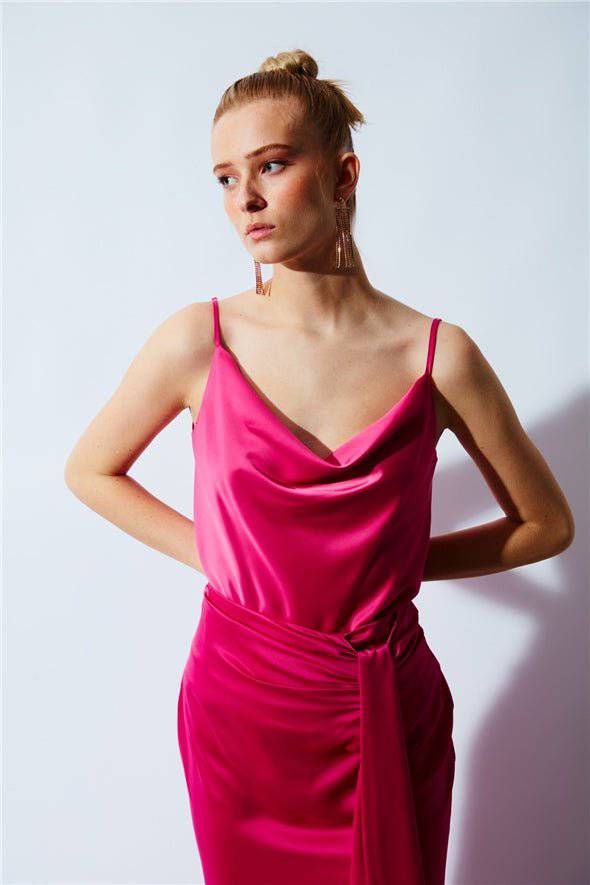 Plunging Neck Satin Cami - Pink - LussoCA