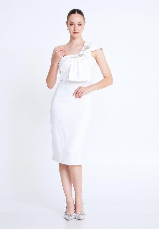 One-shoulder white midi dress with embellished bow – front view