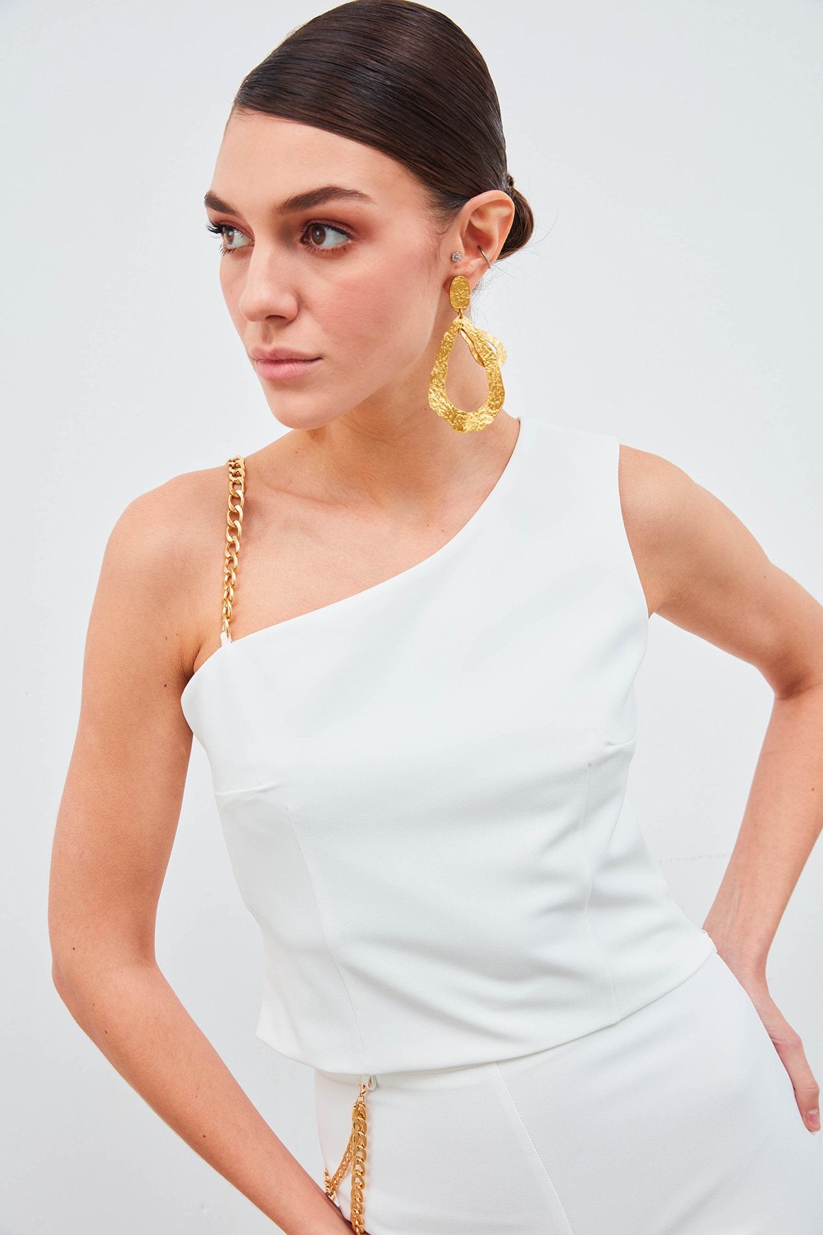 Chain Strap Detailed Crop Blouse - White - LussoCA