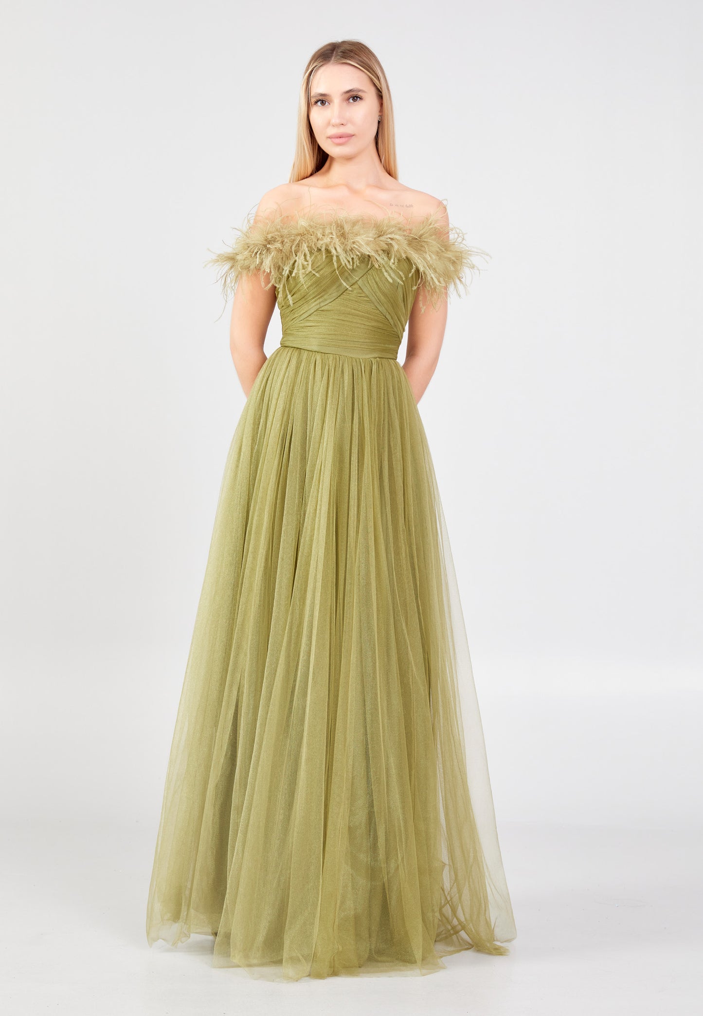 Feather Off Shoulder Maxi Tulle A - Line Regular Green Wedding Guest Dress - Green - LussoCA