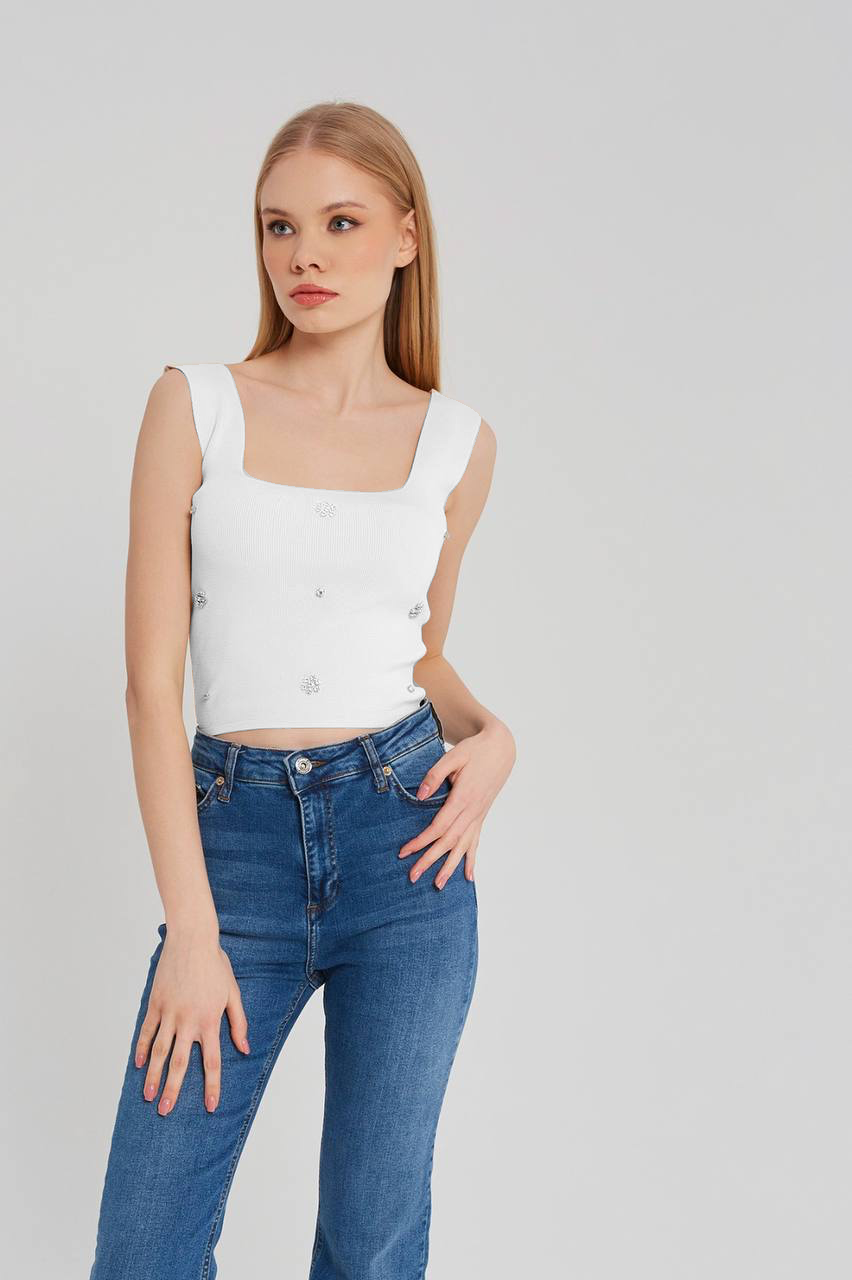 Comfortable and flattering fit for various body types