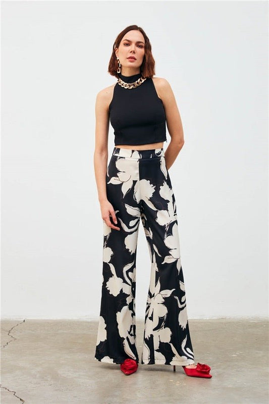 Crop Top with Chain Accessories - Black - LussoCA