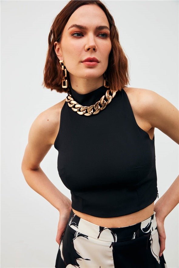 Crop Top with Gold Chain - Black - LussoCA